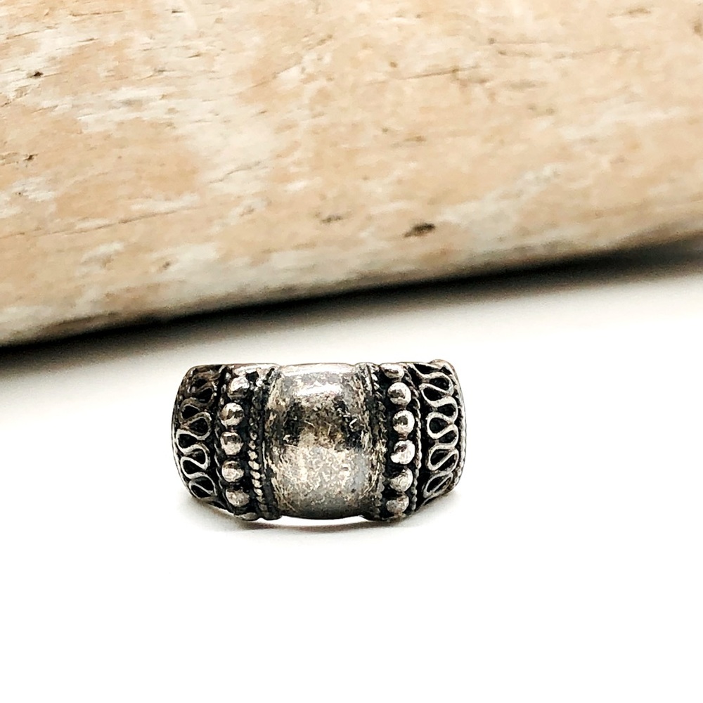 Antique Vintage Repousse Silver Ring